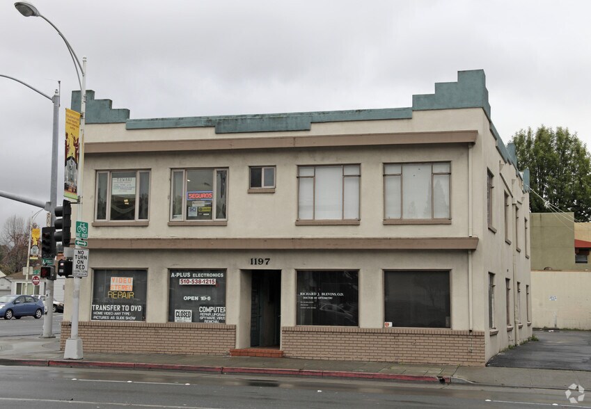 1197 A St, Hayward, CA à louer - Photo de l’immeuble – Image 2 sur 12