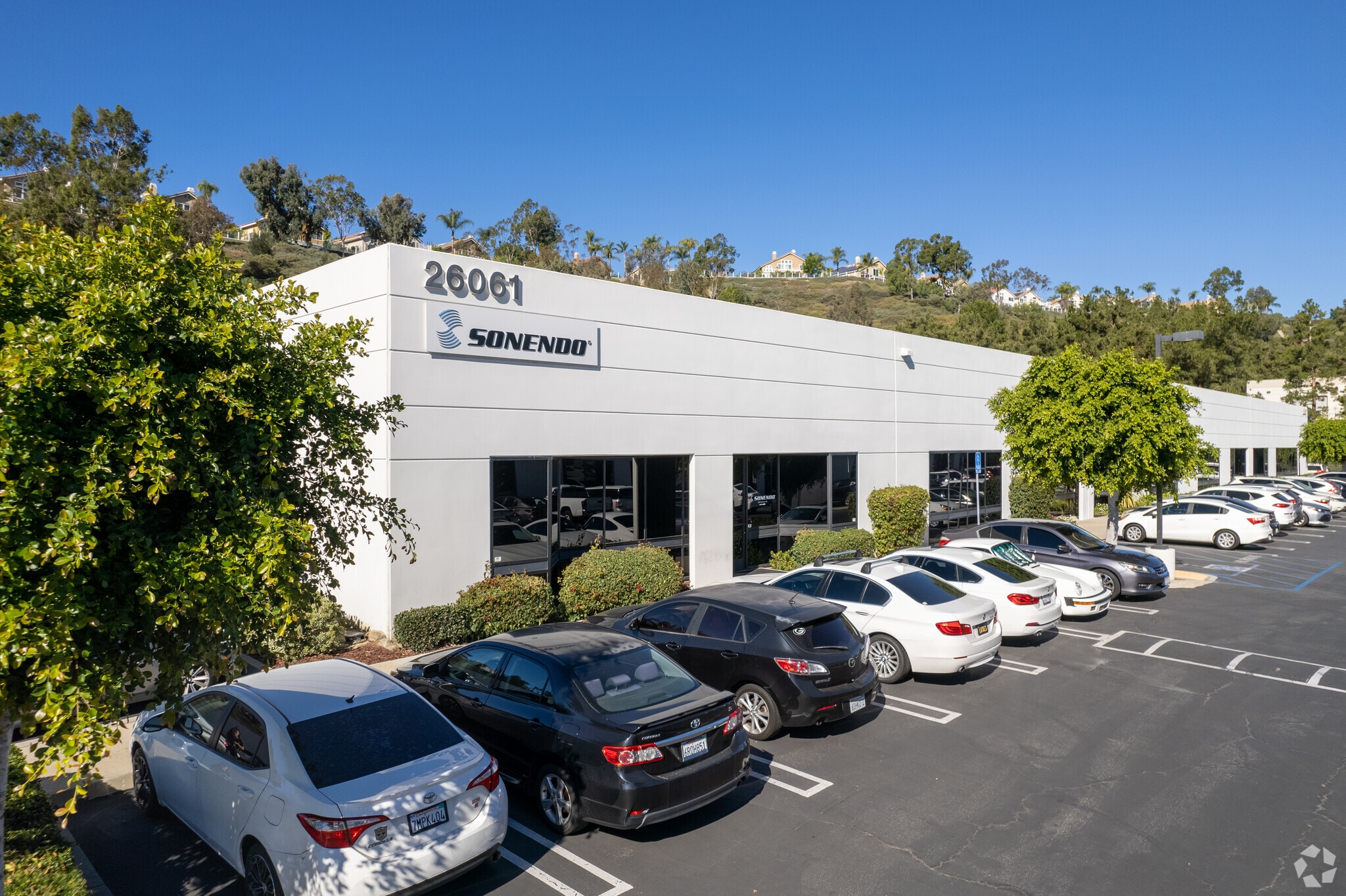 26941 Cabot Rd, Laguna Hills, CA à louer Photo principale– Image 1 sur 30