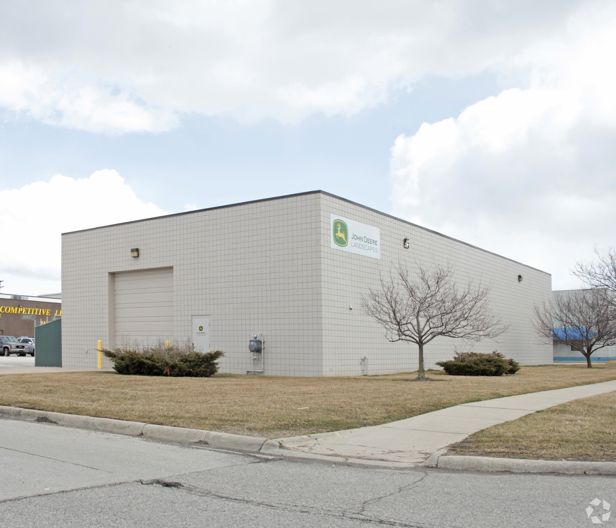 35004 Automation Dr, Clinton Township, MI à louer Photo principale– Image 1 sur 3