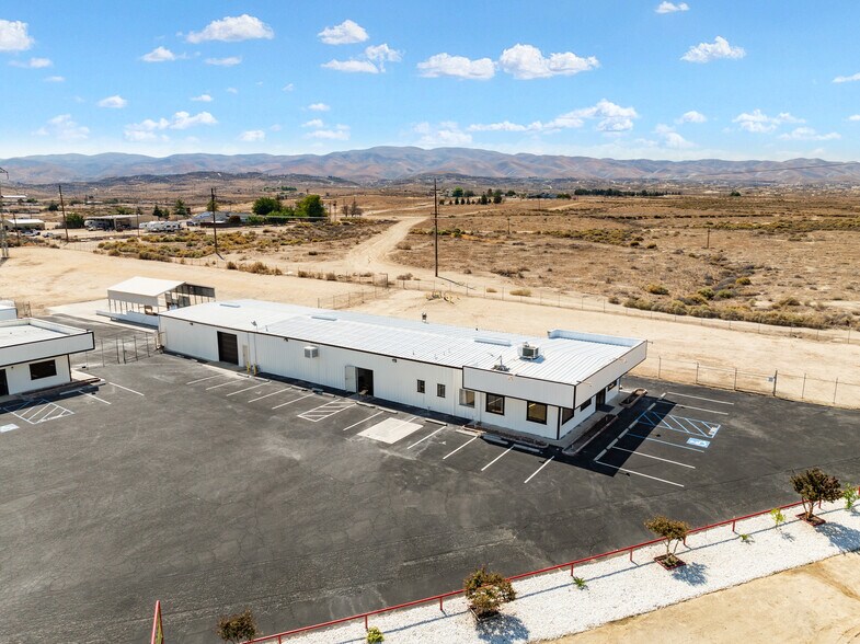 1589 Kern St, Taft, CA à vendre - Photo de l’immeuble – Image 2 sur 25
