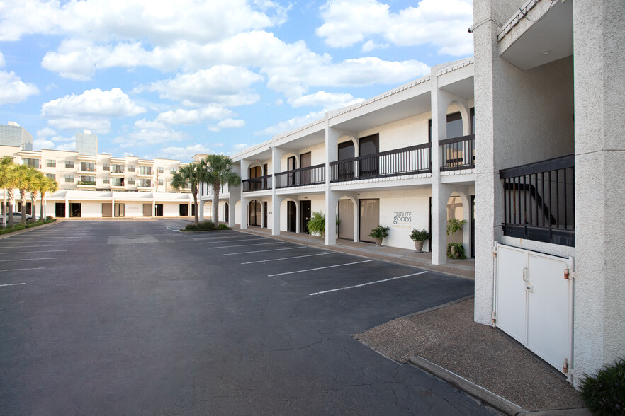 3637 W Alabama St, Houston, TX à louer - Photo de l’immeuble – Image 3 sur 4
