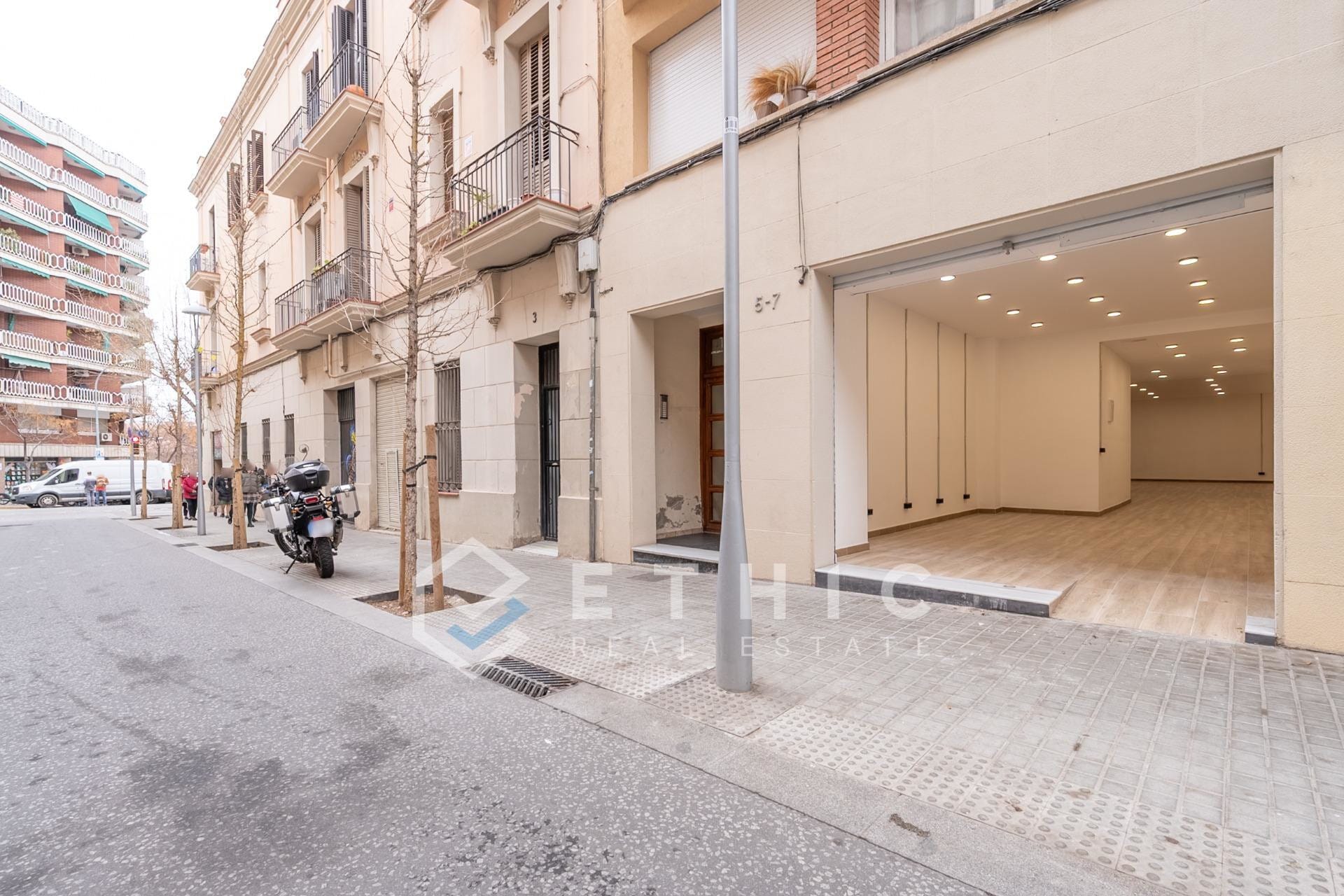 Local commercial dans Barcelone, Barcelona à louer Photo intérieure– Image 1 sur 12