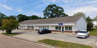 Plus de détails pour 105-111 N Lee St, Benson, NC - Bureau à vendre