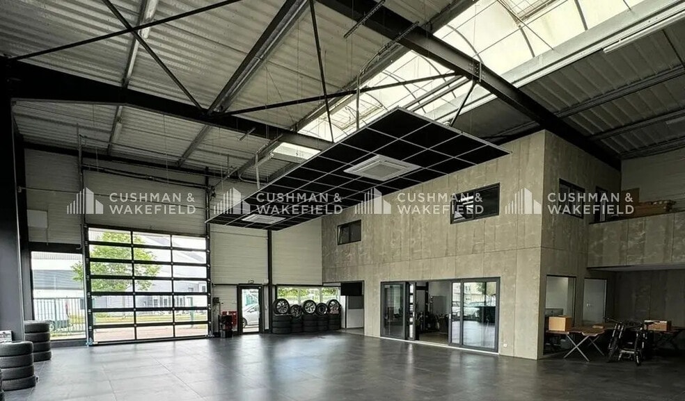 Local d'activités dans Molsheim à vendre - Photo de l’immeuble – Image 2 sur 8
