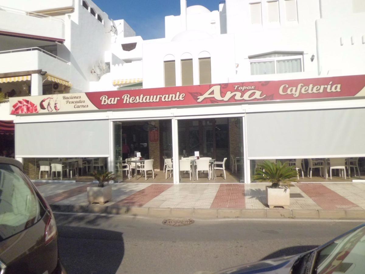 Local commercial dans Roquetas de Mar, Almería à vendre Photo de l’immeuble– Image 1 sur 18