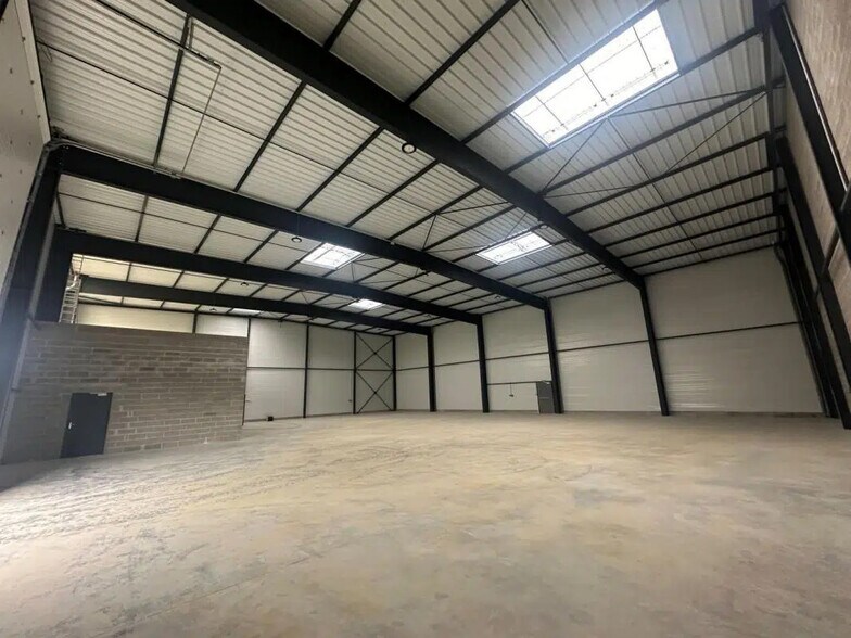 Industriel/Logistique dans Chartres à louer - Photo intérieure – Image 3 sur 11