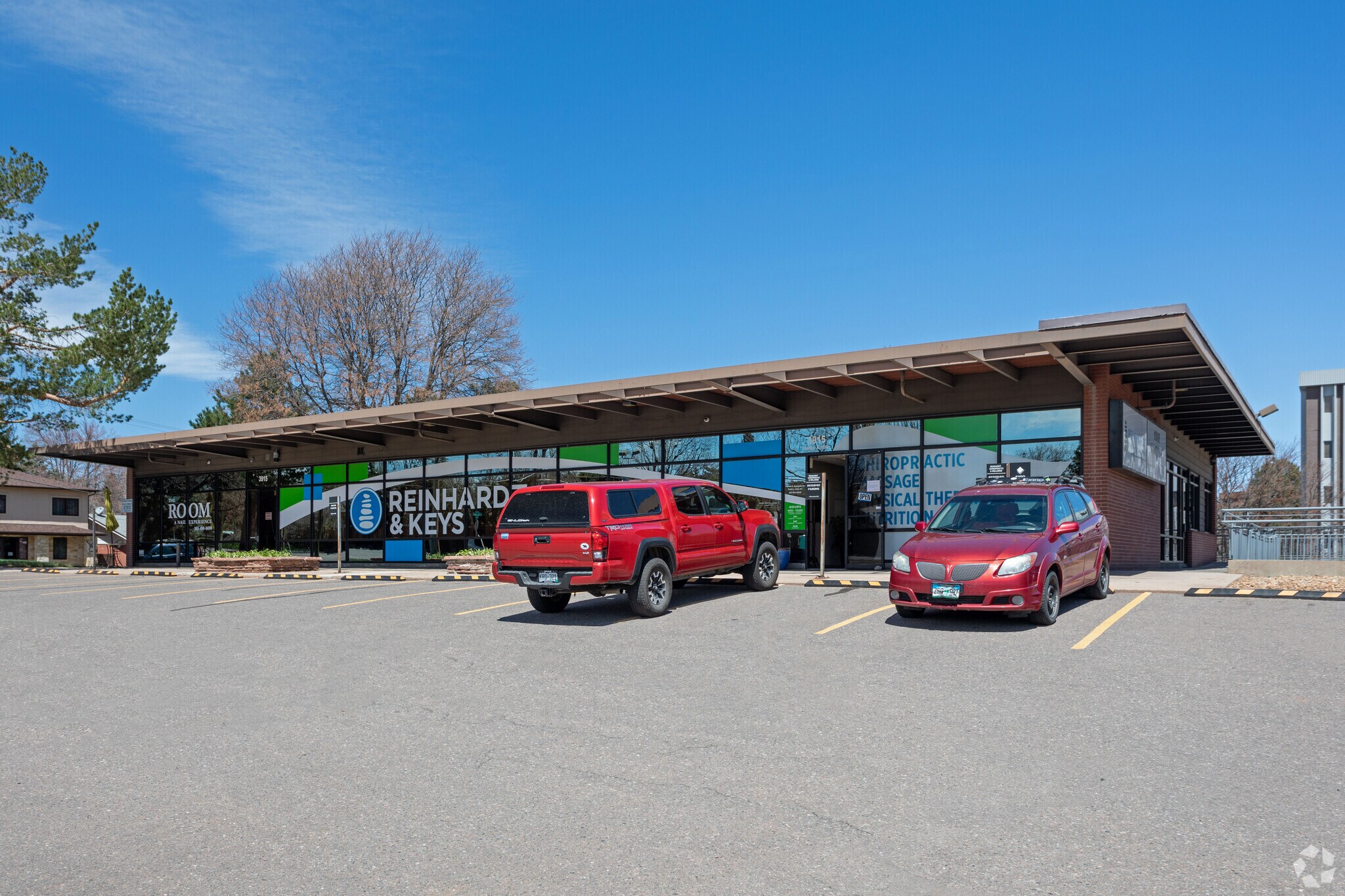 3915 E Exposition Ave, Denver, CO à louer Photo principale– Image 1 sur 5