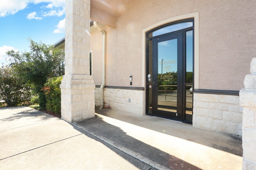 20742 Stone Oak Pky, San Antonio, TX à louer - Photo de l’immeuble – Image 2 sur 18