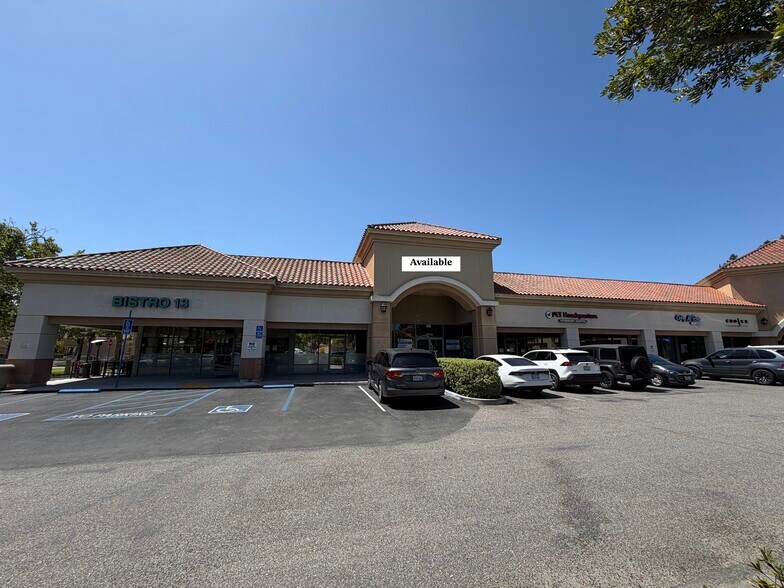 4910-4992 Verdugo Way, Camarillo, CA à louer - Photo de l’immeuble – Image 2 sur 6