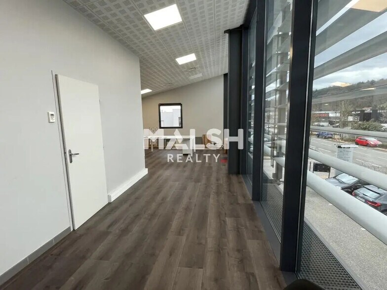 Bureau dans Brignais à vendre - Photo de l’immeuble – Image 2 sur 6