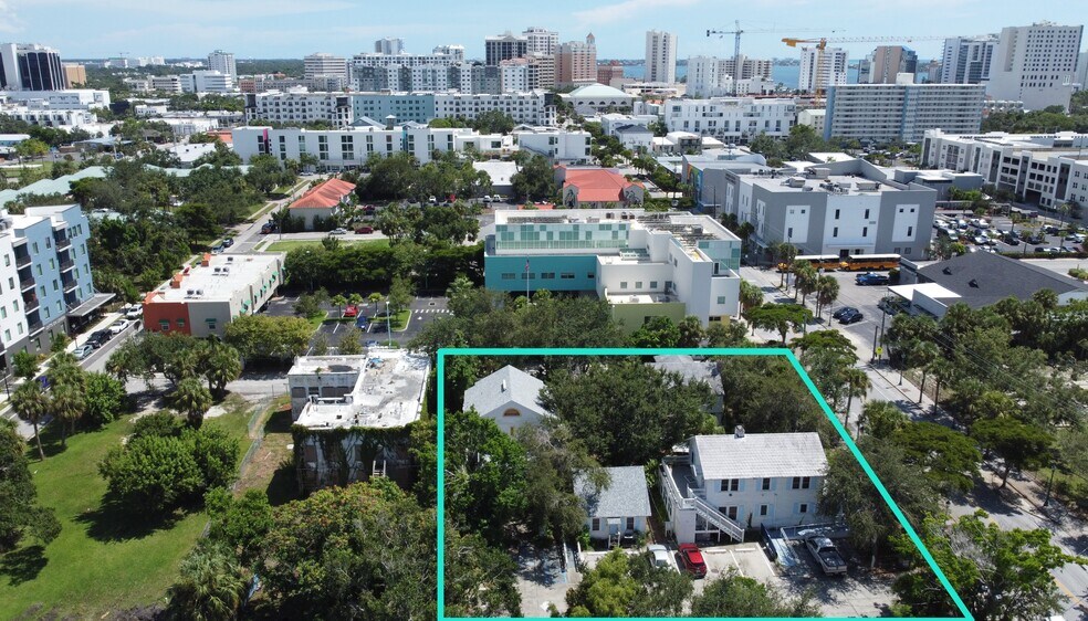 830 Central Ave, Sarasota, FL à vendre - Photo de l’immeuble – Image 2 sur 7