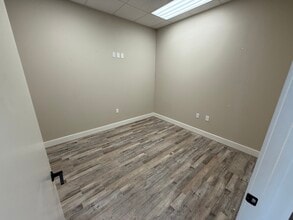 32411 Tamina Rd, Magnolia, TX à louer Photo intérieure– Image 2 sur 7