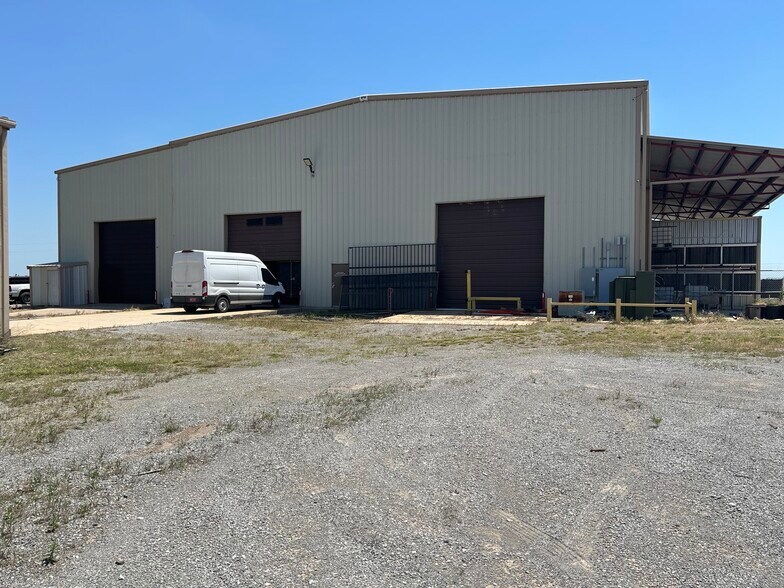 45050 County Street 2590, Apache, OK à vendre - Photo de l’immeuble – Image 3 sur 15