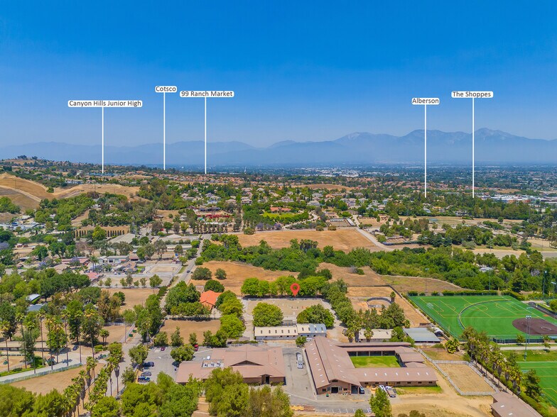 2951 English Pl, Chino Hills, CA à vendre - Photo de l’immeuble – Image 2 sur 50