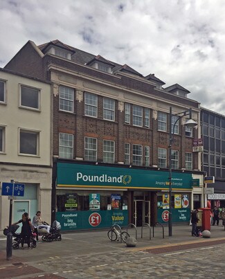Plus de détails pour 77-79 High St, Watford - Bureau à louer