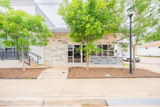 Plus de détails pour 2402 Main St, Waller, TX - Local commercial à louer