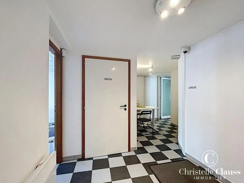 Local d'activités dans Mulhouse à vendre - Photo de l’immeuble – Image 2 sur 6