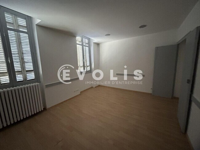 Plus de détails pour Bureau à vendre