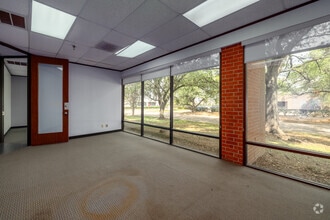 9001 Jameel Rd, Houston, TX à louer Photo intérieure– Image 2 sur 9
