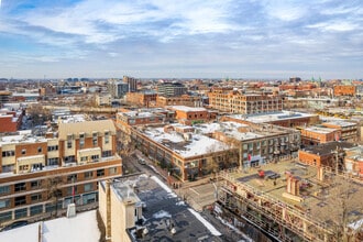 815-825 Av Querbes, Outremont, QC - VUE AÉRIENNE  vue de carte