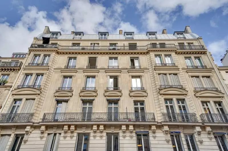 5 Rue Du Renard, Paris à louer Photo de l’immeuble– Image 1 sur 6