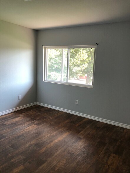 612 S Blue Mound Rd, Fort Worth, TX à vendre - Photo de l’immeuble – Image 3 sur 13