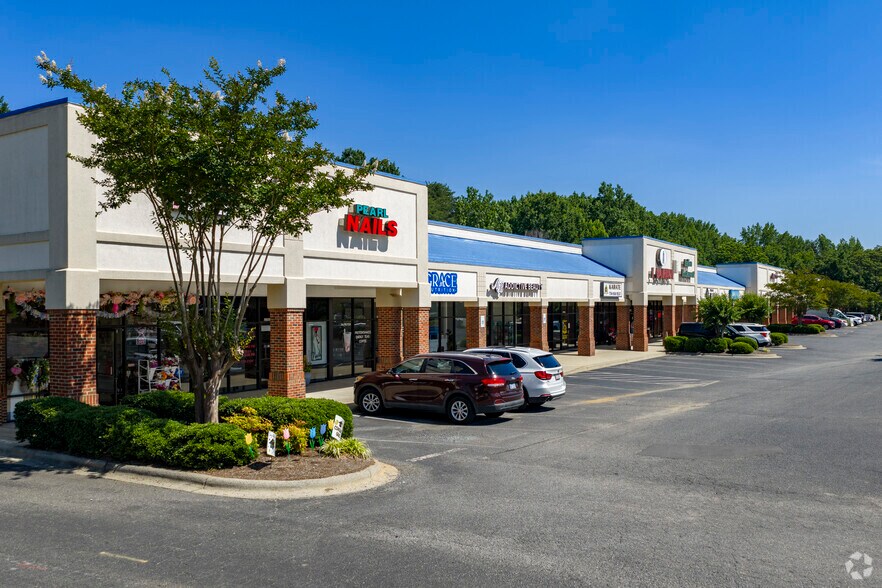 2785 Charlotte Hwy, Mooresville, NC à louer - Photo de l’immeuble – Image 2 sur 8