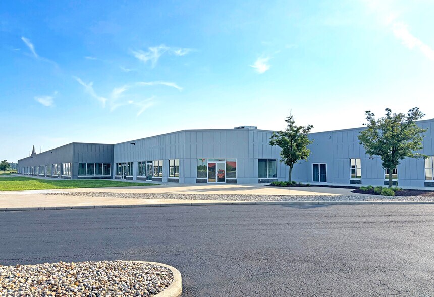 9911 Avon Lake Rd, Burbank, OH à louer - Photo de l’immeuble – Image 2 sur 12