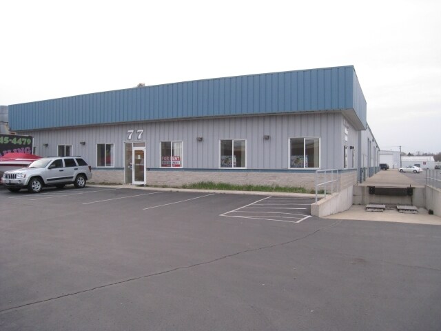 77 McMillen Rd, Antioch, IL à louer - Photo de l’immeuble – Image 3 sur 6