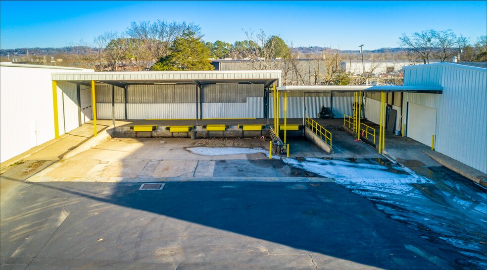 3324 Alton Park Blvd, Chattanooga, TN à louer - Photo de l’immeuble – Image 2 sur 17