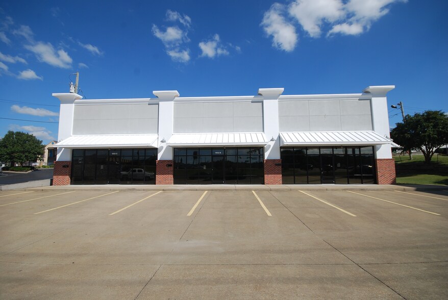 1932 Highway 45 Byp, Jackson, TN à louer - Photo de l’immeuble – Image 2 sur 32