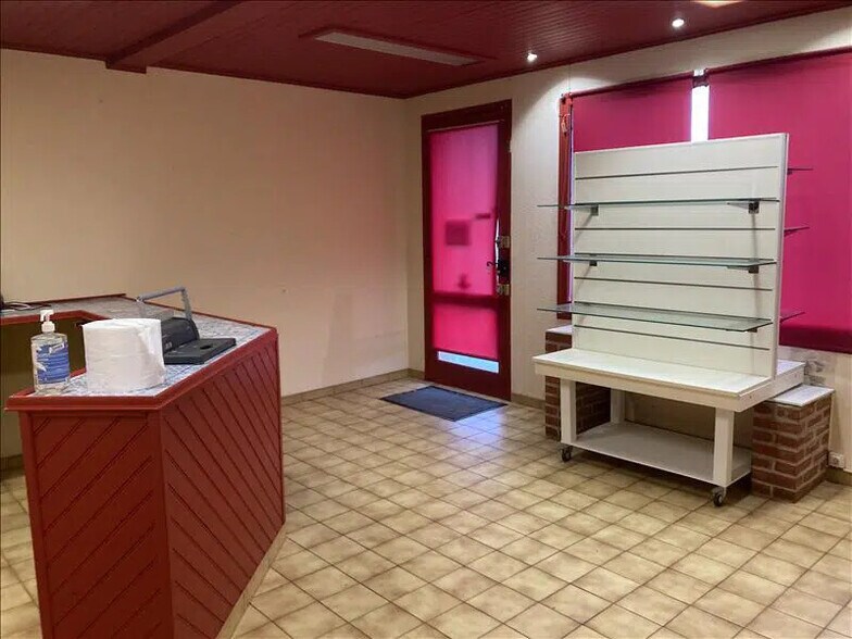 Local commercial dans Cangey à vendre - Photo de l’immeuble – Image 2 sur 3