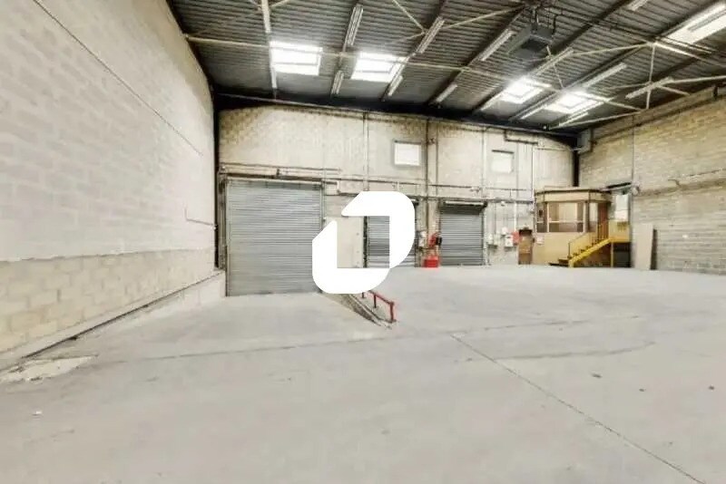 Local d’activités dans Morangis à louer - Photo intérieure – Image 3 sur 11