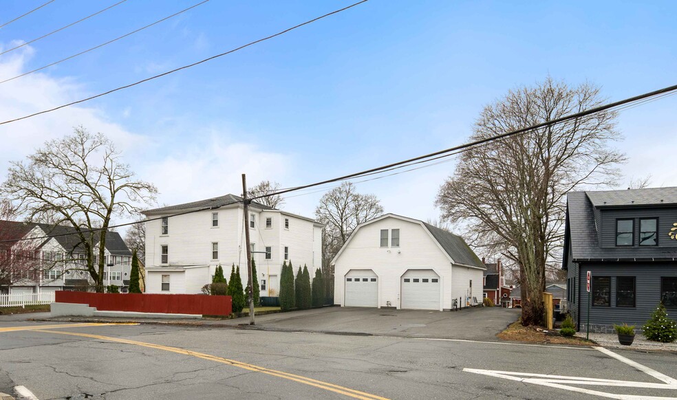 56 Henry Ave, Dracut, MA à vendre - Photo de l’immeuble – Image 3 sur 16