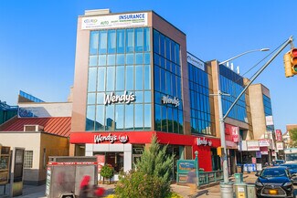 Plus de détails pour 72-32 Broadway, Jackson Heights, NY - Bureau à louer