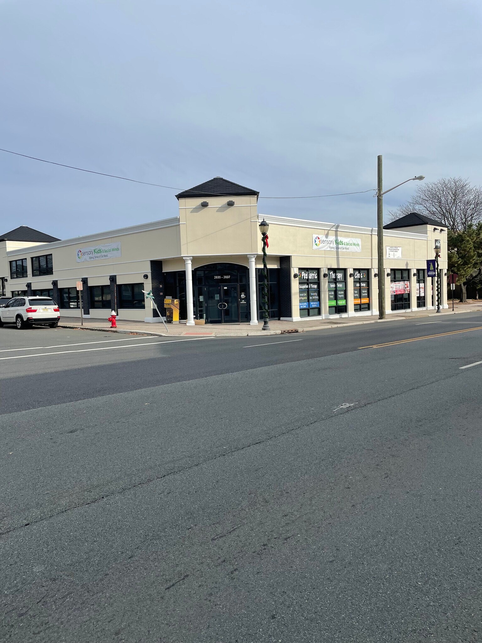 2033 Morris Ave, Union Township, NJ à louer Photo principale– Image 1 sur 2