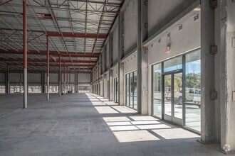 2323 Clear Lake City Blvd, Houston, TX à louer Photo intérieure– Image 2 sur 10