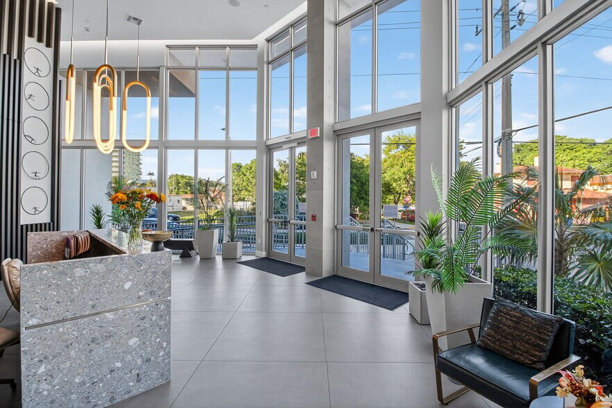 1110 NW 1 ST- CENTRALIS PORTFOLIO SALE portefeuille de 5 biens à vendre sur LoopNet.fr - Photo de l’immeuble – Image 3 sur 75