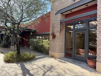 Plus de détails pour 6130-6142 E Cave Creek Rd, Cave Creek, AZ - Local commercial à louer
