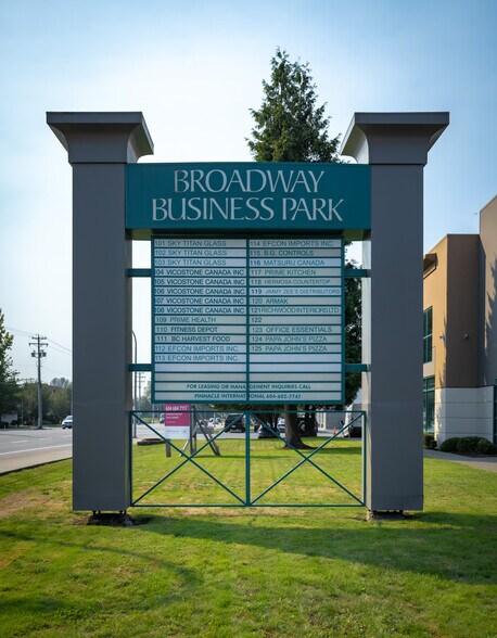 1551 Broadway St, Port Coquitlam, BC à louer - Photo de l’immeuble – Image 3 sur 5