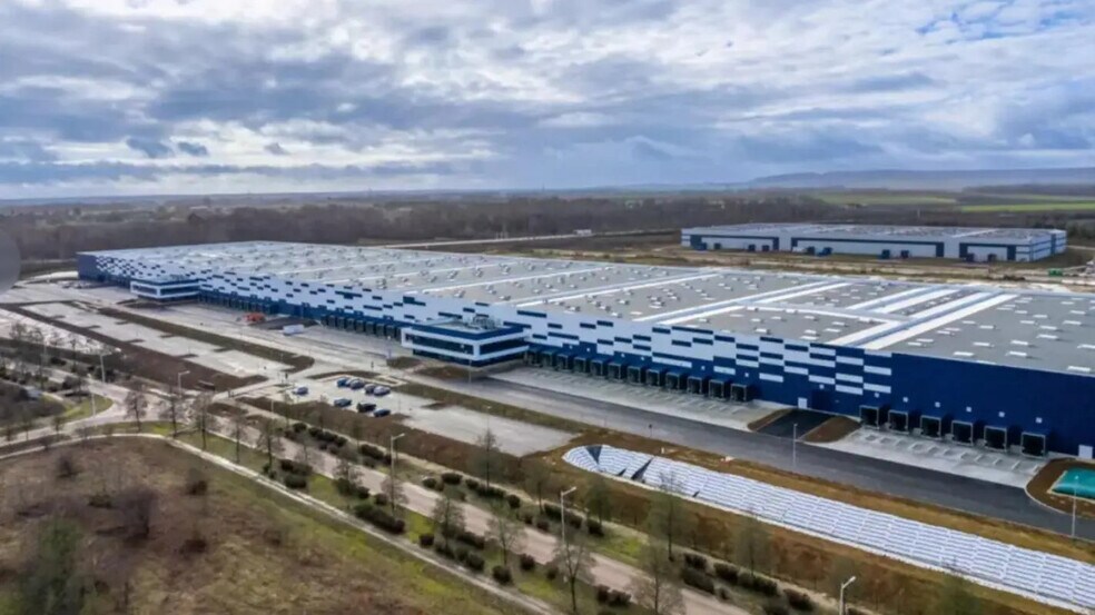 Industriel/Logistique dans Saint-Léger-près-Troyes à louer - Photo de l’immeuble – Image 1 sur 4