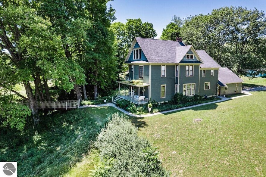 2287 S Main St, Central Lake, MI à vendre - Photo de l’immeuble – Image 3 sur 43