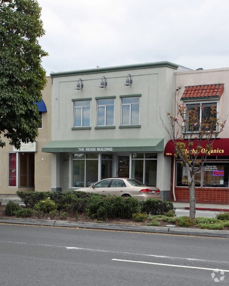 542 El Camino Real, San Carlos, CA à louer - Photo principale – Image 1 sur 11