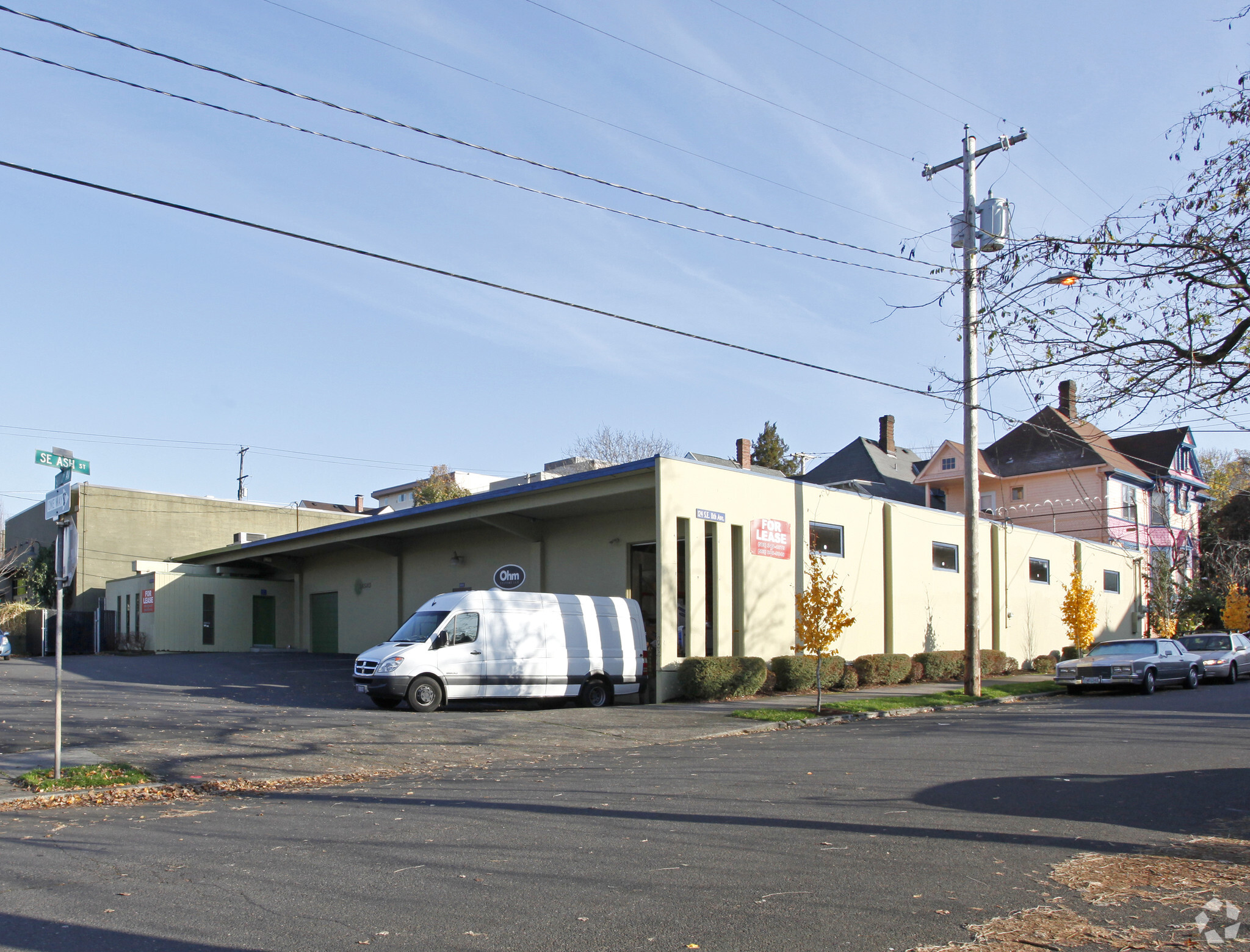 124 SE 11th Ave, Portland, OR à louer Photo principale– Image 1 sur 4