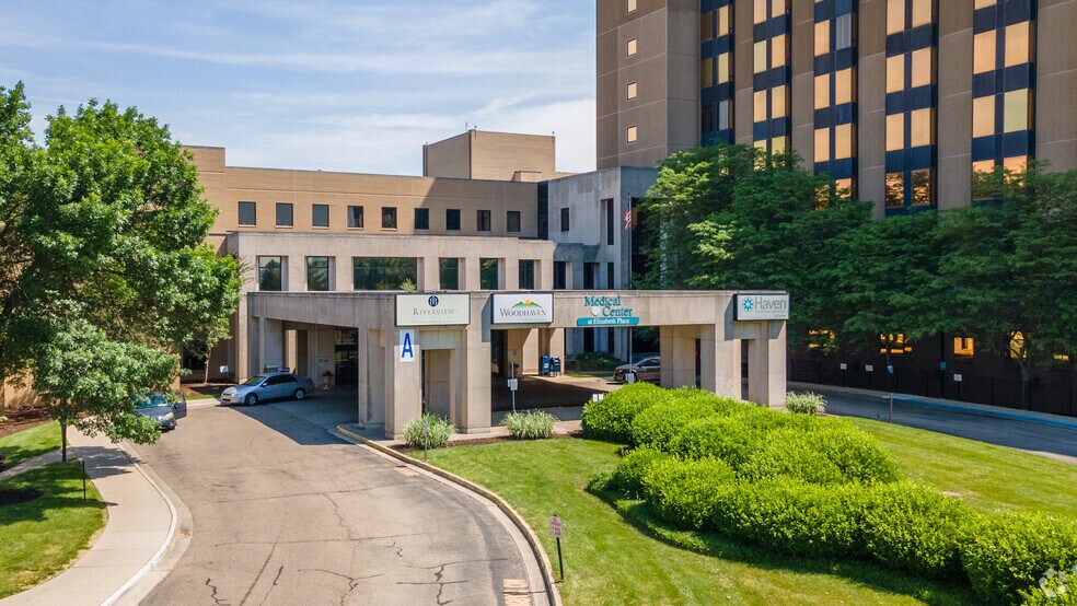 1 Elizabeth Pl, Dayton, OH à louer - Photo de l’immeuble – Image 3 sur 5