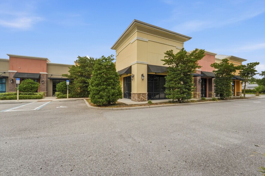 701 E State Road 434, Winter Springs, FL à louer - Photo de l’immeuble – Image 2 sur 31