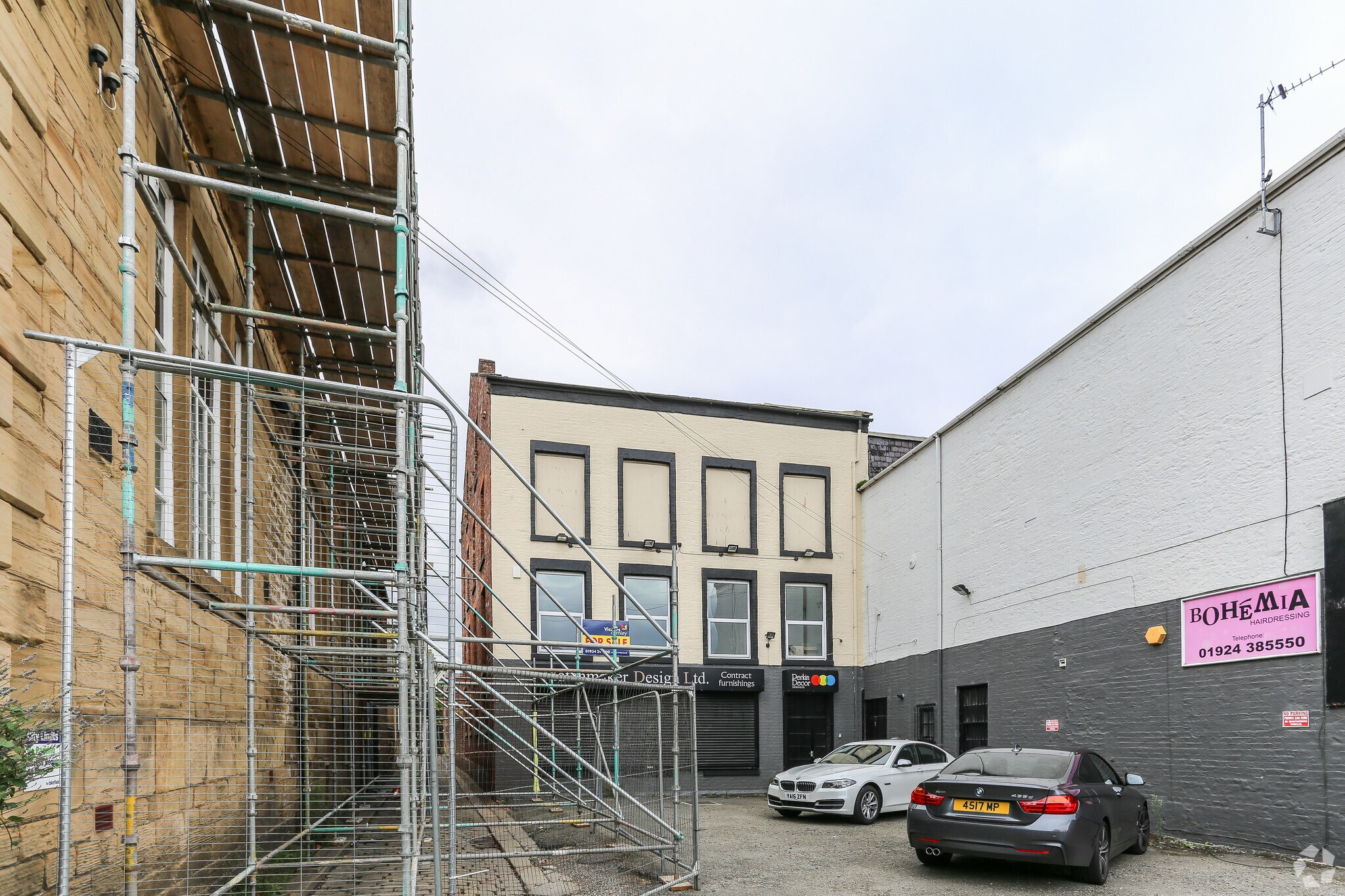 21 Thornhill St, Wakefield à louer Photo de l’immeuble– Image 1 sur 2