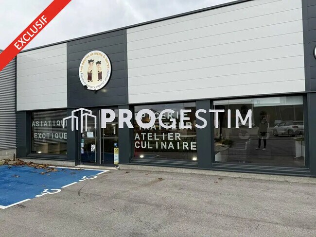 Plus de détails pour Local commercial à louer