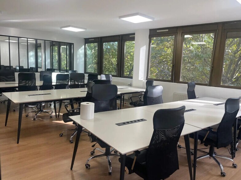 Bureau dans Paris à louer - Photo de l’immeuble – Image 3 sur 7