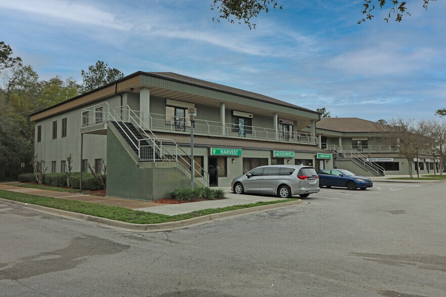 11570 San Jose Blvd, Jacksonville, FL à louer - Photo de l’immeuble – Image 1 sur 4